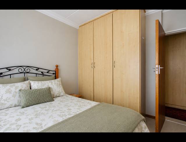 2 BEDROOM TOWNHOUSE FOR SALE IN RIETVALLEIRAND